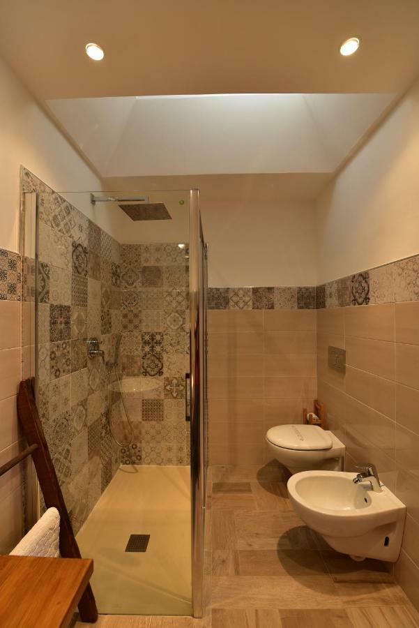 לינה וארוחת בוקר טויראנו Casa Nina מראה חיצוני תמונה